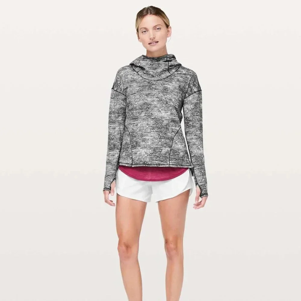 Lululemon Forever Endeavour Long Sleeve in Rush Jacquard Black White Size 6